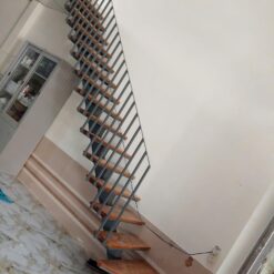 Cầu thang sắt nghệ thuật – Thiết kế hiện đại tại Buôn Ma Thuột