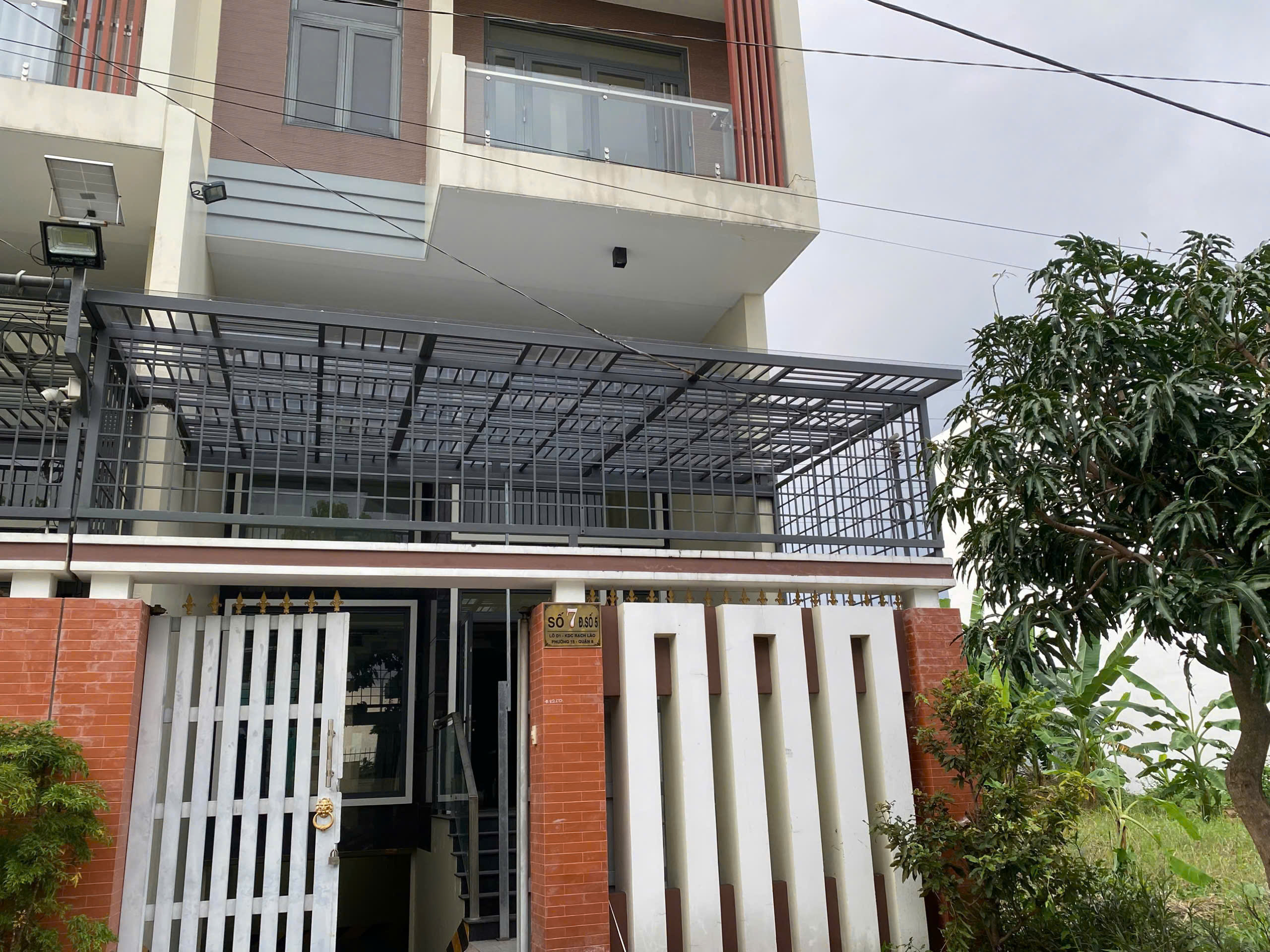 Dịch vụ làm khung bảo vệ sắt tại Buôn Ma Thuột