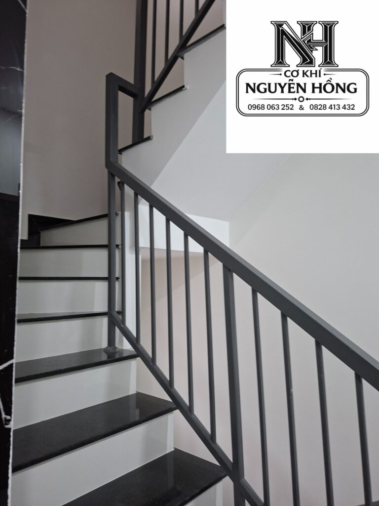 cầu thang sắt